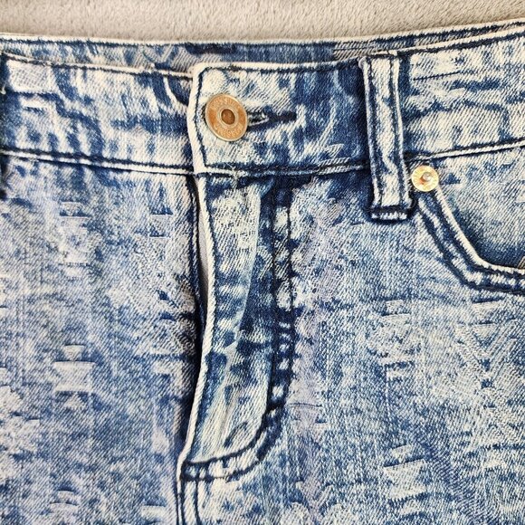 Womens Mossimo Denim High Rise Medium Wash Cuffed Textured Size 8 - Picture 2 of 9